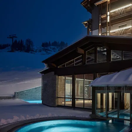 Wulfenia 4s - Adults Only 4*