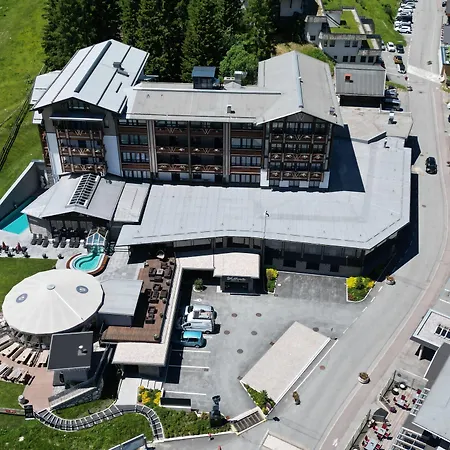 Hotel Wulfenia 4s - Adults Only Sonnenalpe Nassfeld