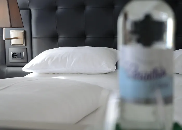 Wulfenia 4s - Adults Only